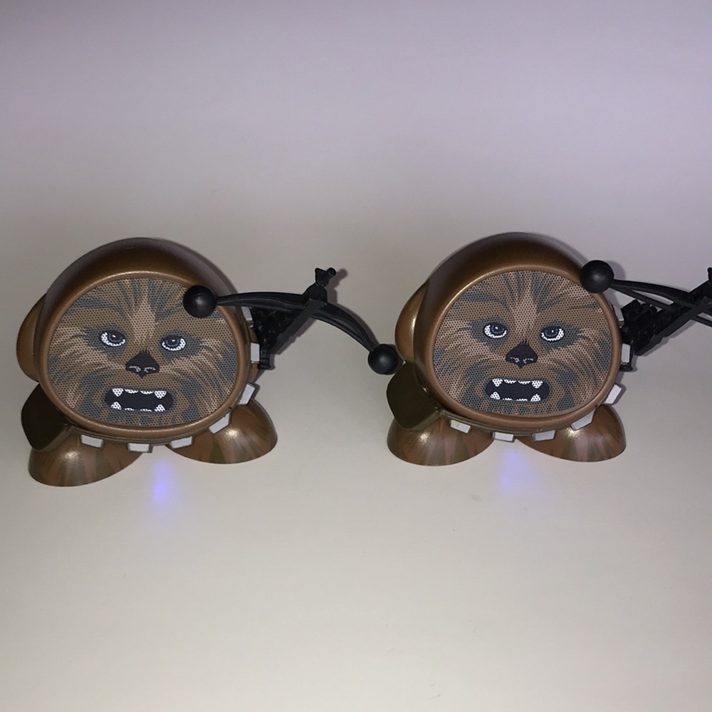 Star Wars - 2 iHome Chewbacca Bluetooth Speakers